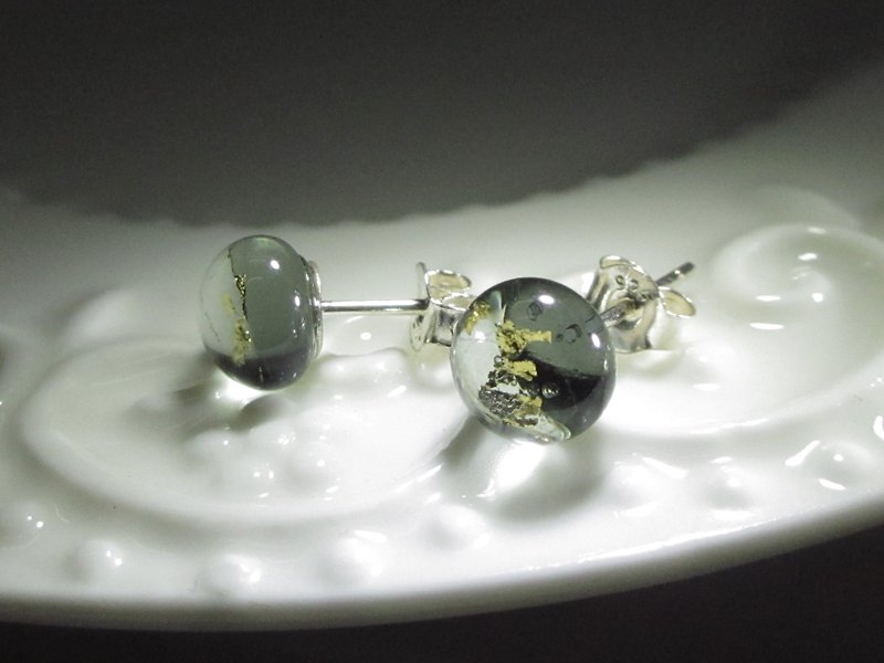 × | gold foil series | × glass earrings - STA mysterious gray - 0 type - Earrings & Clip-ons - Glass Gray