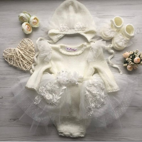 V.I.Angel Hand knit ivory clothing set for baby girl: romper, tutu skirt, hat, shoes.