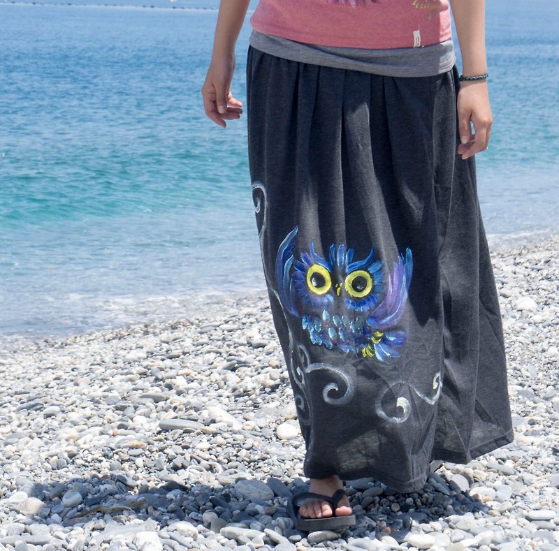 Flying owl Winwing hand-painted skirt - กระโปรง - ผ้าฝ้าย/ผ้าลินิน 