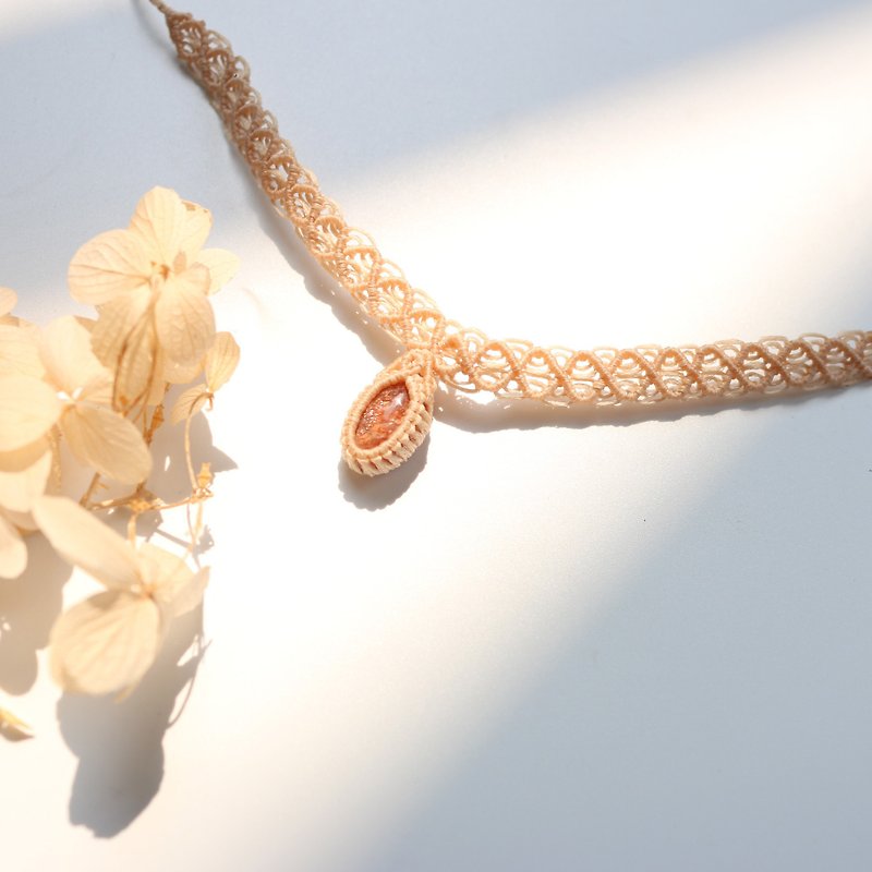 Vintage lace Stone choker Wax thread weaving - Chokers - Crystal Gold