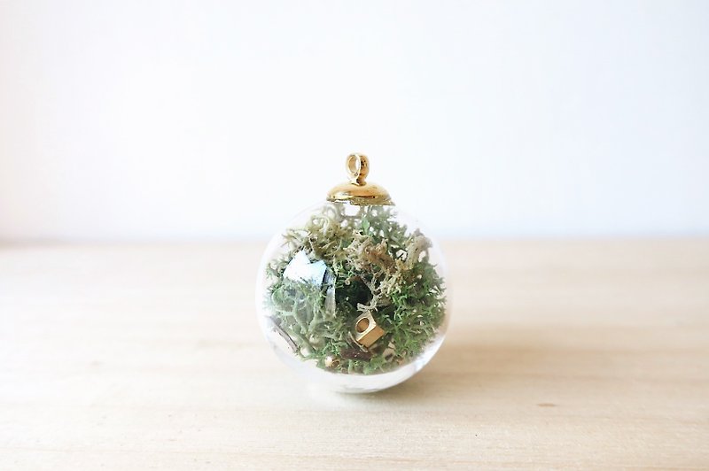 [Micro] endorphin planet. Tundra - Necklaces - Glass Green