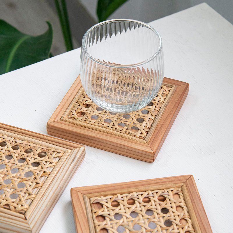 Tomood/ handmade solid wood square rattan coaster between soil and wood - ที่รองแก้ว - ไม้ สีกากี