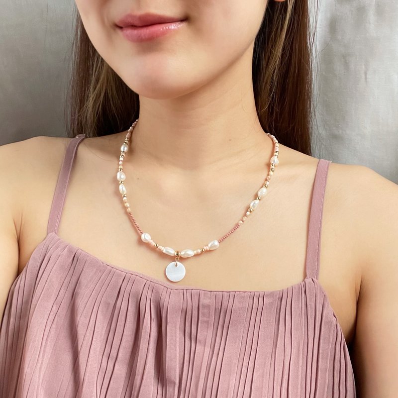 Pearl pendant necklace - 项链, 珍珠 - Necklaces - Pearl White