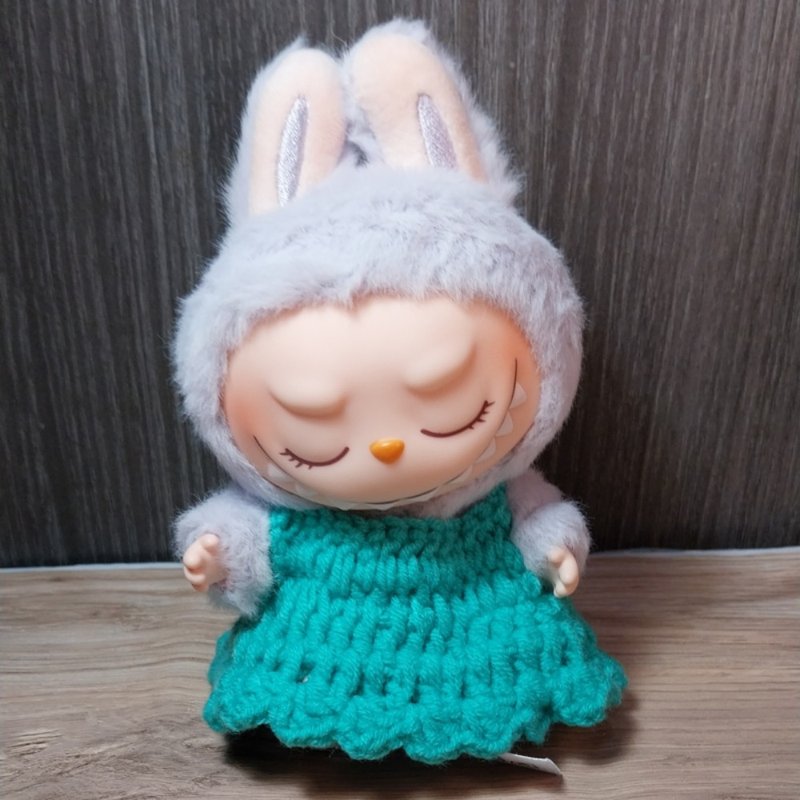 beautiful labubu V1 V2 Green doll dress crochet handmade - 玩偶/公仔 - 其他材質 綠色