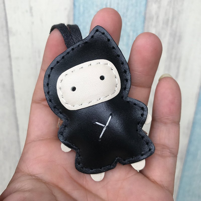 Healing small things handmade leather black cute ninja hand-stitched charm small size - Charms - Genuine Leather Black