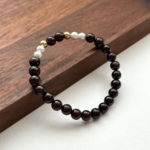 TH JEWELERY 【摩羯水瓶座|1月】石榴石淡水珍珠球鍍金手鏈 魅力自信 幸福愛情