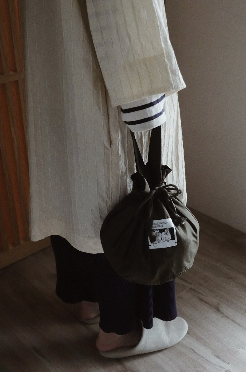 【TRAVEL & TEA】Ball-shaped drawstring bag - Handbags & Totes - Other Materials 
