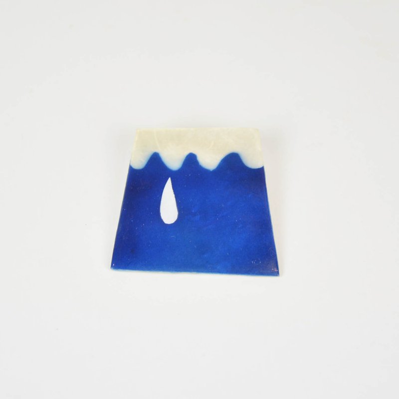 Shell pin _ _ winter iceberg fair trade - Brooches - Other Materials Blue