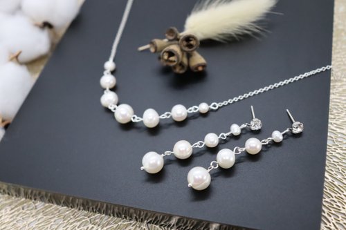 AnnaJewelleryStudio (925SS / 14KGF) White Round Freshwater Pearl Elegant Necklace Earrings Set