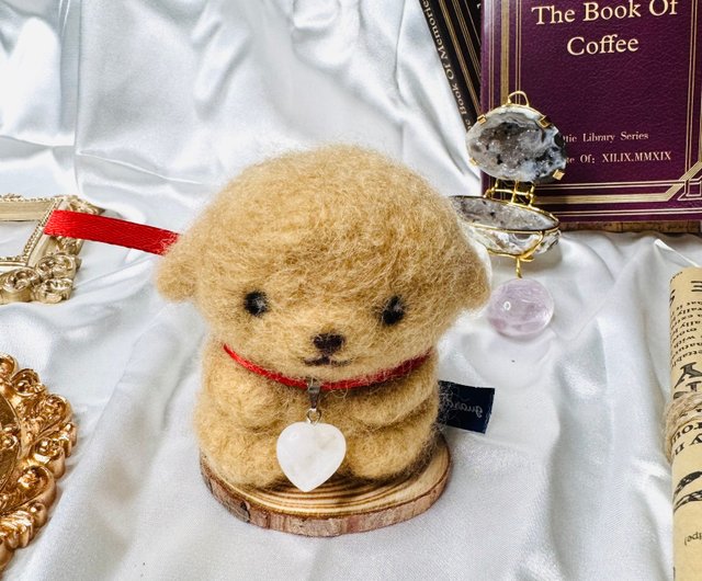 羊毛フェルト クマのキャラクター 羊毛ニードルフェルト ふたつとないオリジナルデザインの