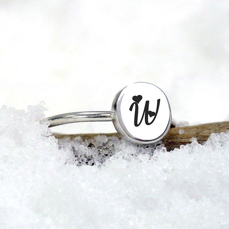 Small Circle Ring Initials Round Sterling Silver Lettering Ring (Large) - แหวนทั่วไป - เงินแท้ สีเงิน