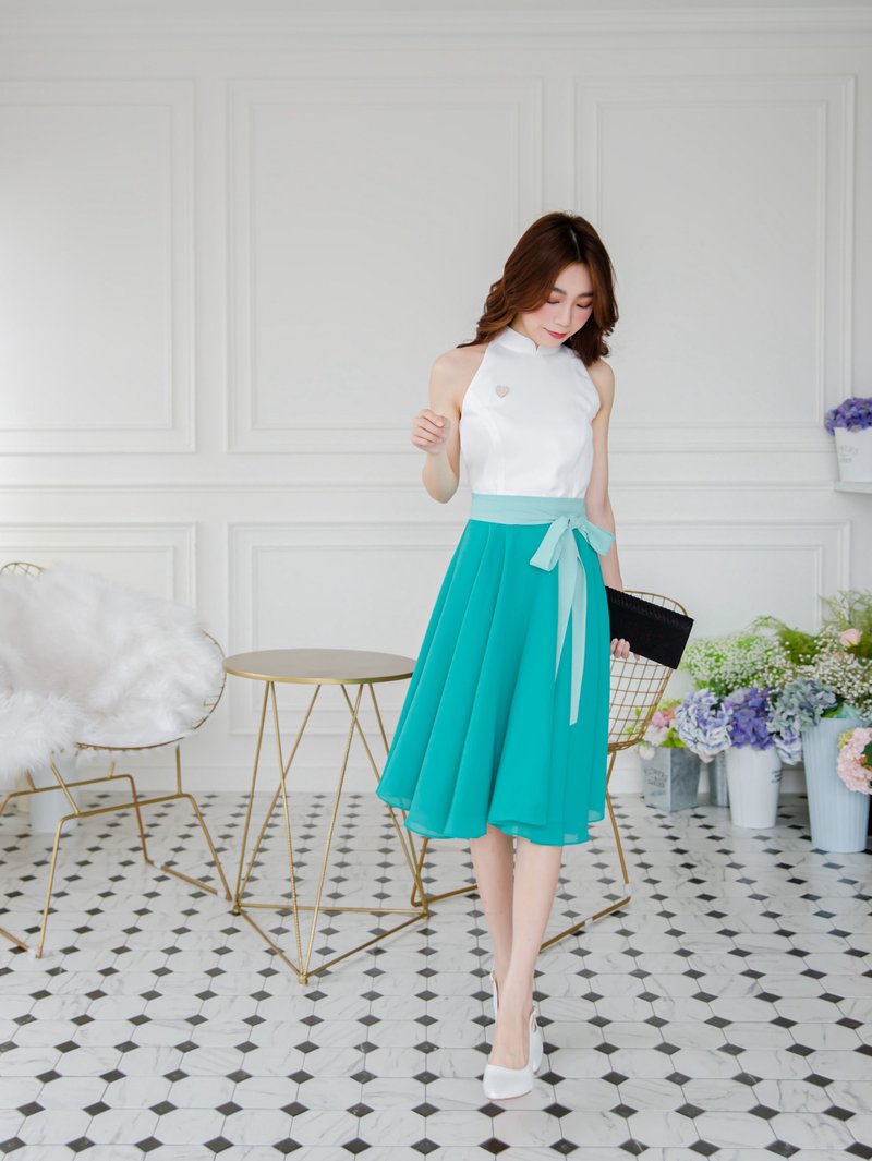 Chiffon stand-up collar and sleeveless round skirt dress - ชุดเดรส - ไฟเบอร์อื่นๆ สีน้ำเงิน