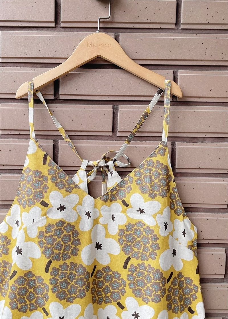 Japanese six-color flower yellow - adult thin shoulder strap fishtail (short version) - ชุดเดรส - ผ้าฝ้าย/ผ้าลินิน 