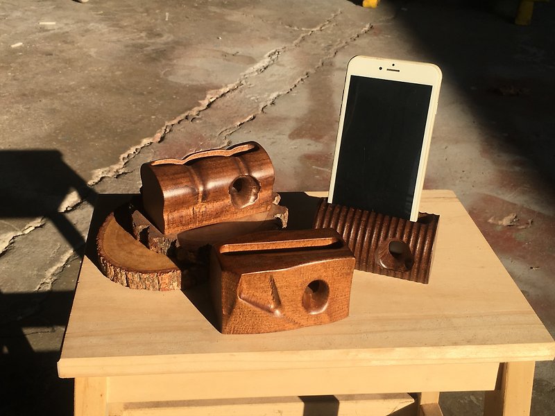 Log wood phone amplifier stand - new version (painted) - ลำโพง - ไม้ สีนำ้ตาล