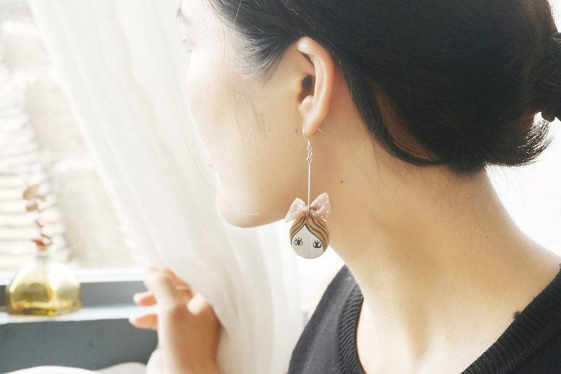Cute girl earrings ear clip sterling silver - Earrings & Clip-ons - Pottery 