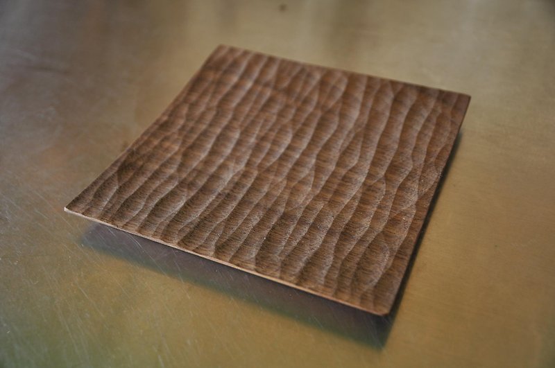 Black walnut in a square plate - Small Plates & Saucers - Wood 