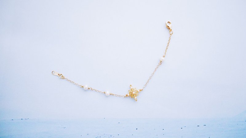 Flawless-Bracelet-Empty Pearl Cross Embellishment 14KGF Bracelet (Graduation Gift) - Bracelets - Other Metals Gold