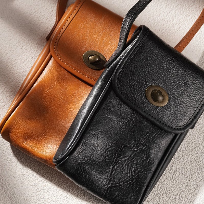 leather crossbody phone bag - กระเป๋าแมสเซนเจอร์ - หนังแท้ 