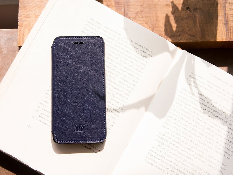Alto 翻蓋皮革手機殼 iPhone SE2/7/8通用款 Foglia - 海軍藍 - 手機殼/手機套 - 真皮 藍色