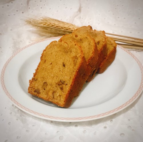 老實點手工烘焙 核桃香蕉磅蛋糕