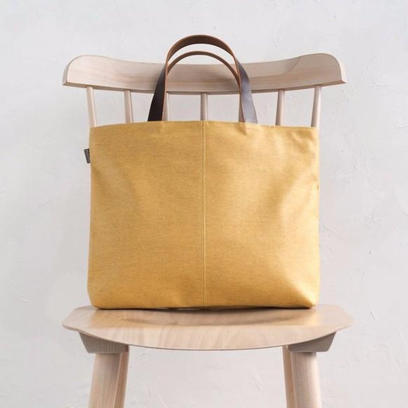 草木染托特包 桑染 - 側背包/斜孭袋 - 其他材質 黃色