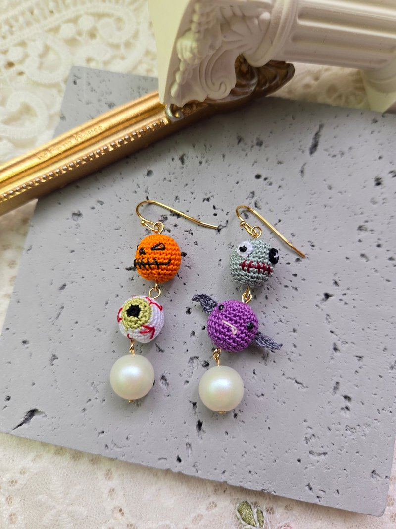 (Customized) Halloween limited | Crochet | Halloween skewers earrings - Earrings & Clip-ons - Thread Multicolor