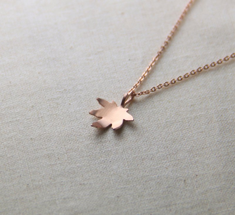 Four Seasons Series / Autumn-Maple Leaf Necklace / Silver Gift - สร้อยคอ - โลหะ สีเงิน
