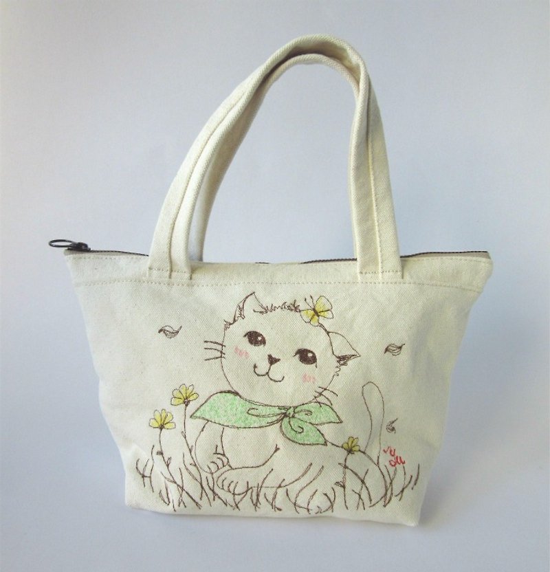 2 zipper embroidered illustration handbags - กระเป๋าถือ - ผ้าฝ้าย/ผ้าลินิน ขาว