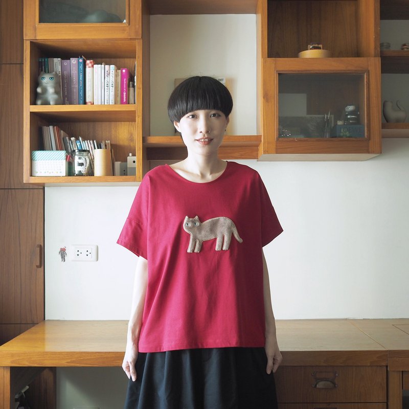 fluffy cat t-shirt : red - 女 T 恤 - 棉．麻 紅色