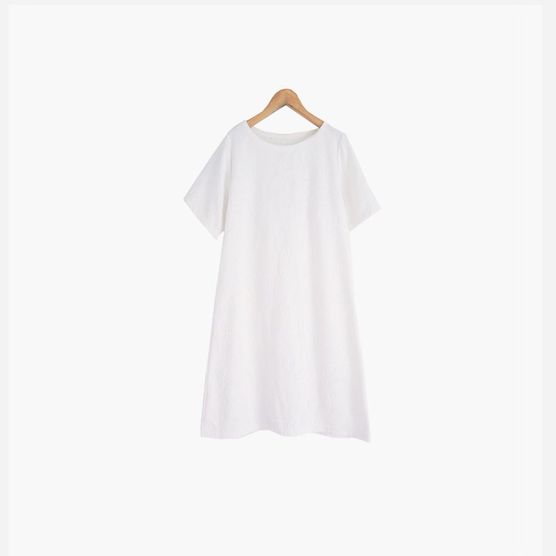 Dislocation vintage / amoeba embossed white dress no.837 vintage - ชุดเดรส - เส้นใยสังเคราะห์ ขาว