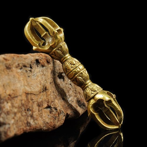 普巴五股金剛杵 密宗 法器 鉄仏 装飾品 工芸品 美術品 普巴五股金剛杵 密宗 法器 鉄仏 装飾品 工芸品 美術