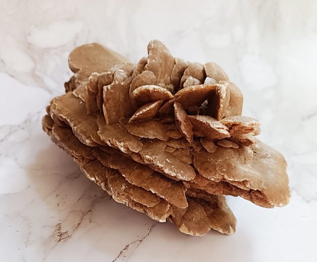 デザートローズの置物