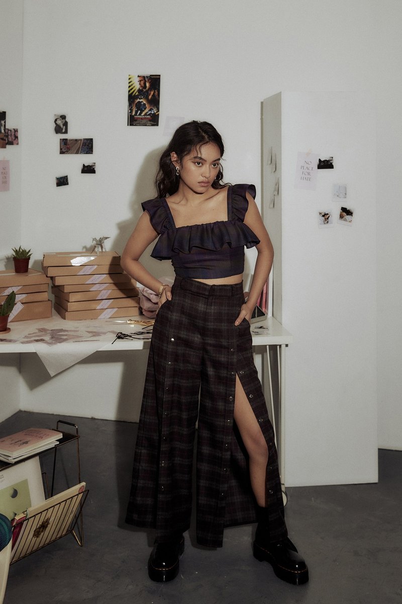 Wide leg plaid pants - กางเกงขายาว - วัสดุอื่นๆ หลากหลายสี