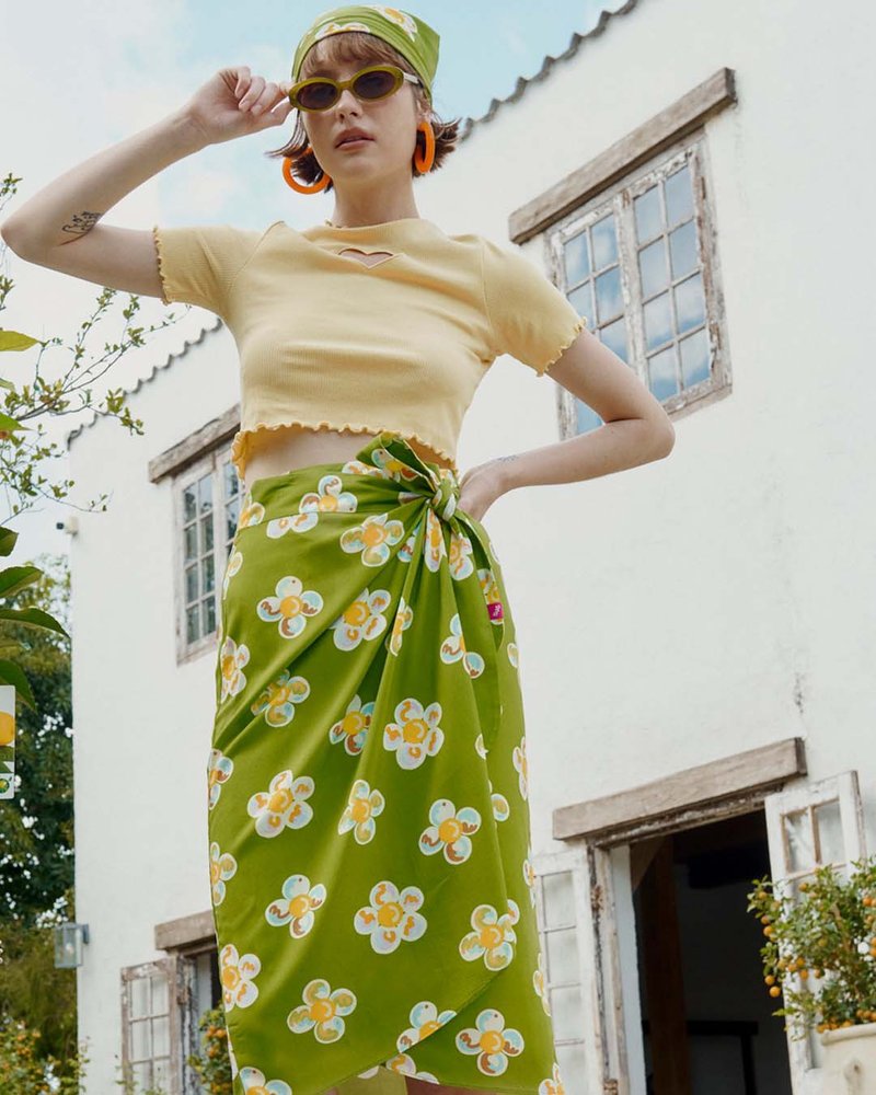 กระโปรง Wrap Skirt ฟรีไซส์ ลาย Bualoy II - กระโปรง - วัสดุอื่นๆ สีเขียว