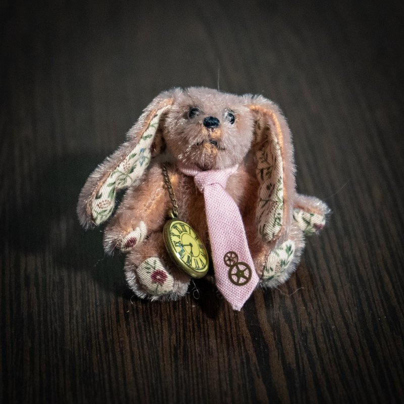 Tiny bunny with clock | Miniature Mohair Teddy Bear - 玩偶/公仔 - 其他材質 咖啡色