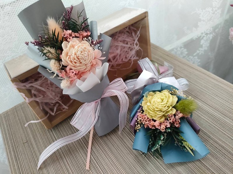 Diffuse Sola Drying Flower Ceremony Graduation Gift Small Bouquet Commercial and Commercial Gift Enterprise Presents Small Wedding Items - ช่อดอกไม้แห้ง - พืช/ดอกไม้ หลากหลายสี