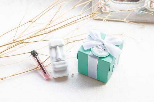 幸福朵朵 婚禮小物 花束禮物 Tiffany盒裝 摩艾擴香石+附精油 婚禮小物 生日禮物 畢業禮物