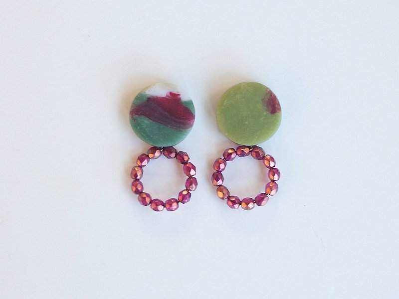 Only one point / small ring earrings / earrings - ต่างหู - ดินเหนียว สีเขียว