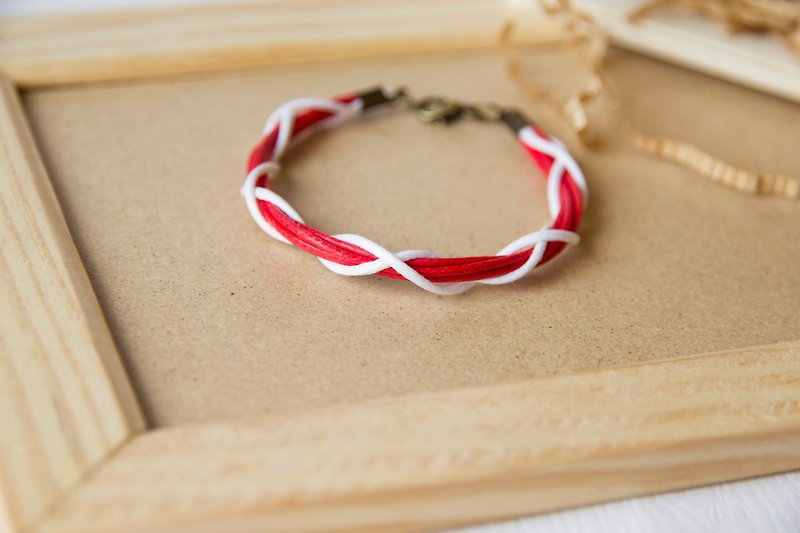 Vine / hand-woven bracelet - Bracelets - Other Materials Red