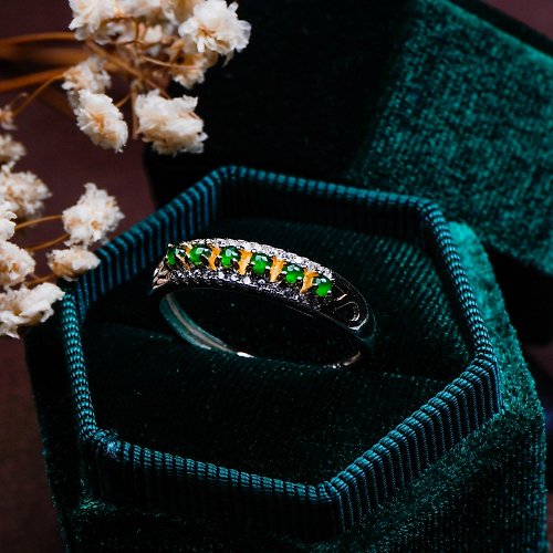 瓔珞珠寶盒 E.L.Jewelry Box 冰種老坑綠翡翠蛋面設計款戒指 925銀 | 天然緬甸翡翠A貨