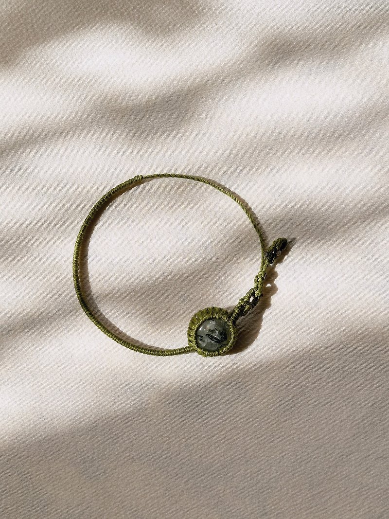 Stone braided bracelet - สร้อยข้อมือ - ขี้ผึ้ง 
