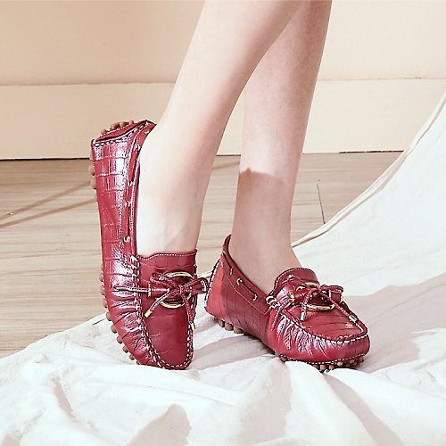 諾曼地MIT手工鞋履 環釦鱷魚紋樂福磁力真皮豆豆鞋(高貴紅)