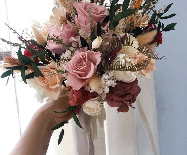 Lin smoked pink rose split bouquet/bridal bouquet - Shop bananastylist Dried  Flowers & Bouquets - Pinkoi