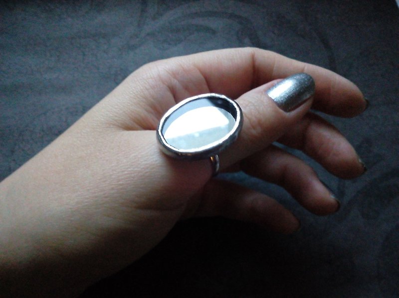 Mirror oval stained glass ring. mirror chunky ring. round mirror ring. 幾何 鑲嵌玻璃 - แหวนทั่วไป - แก้ว สีใส
