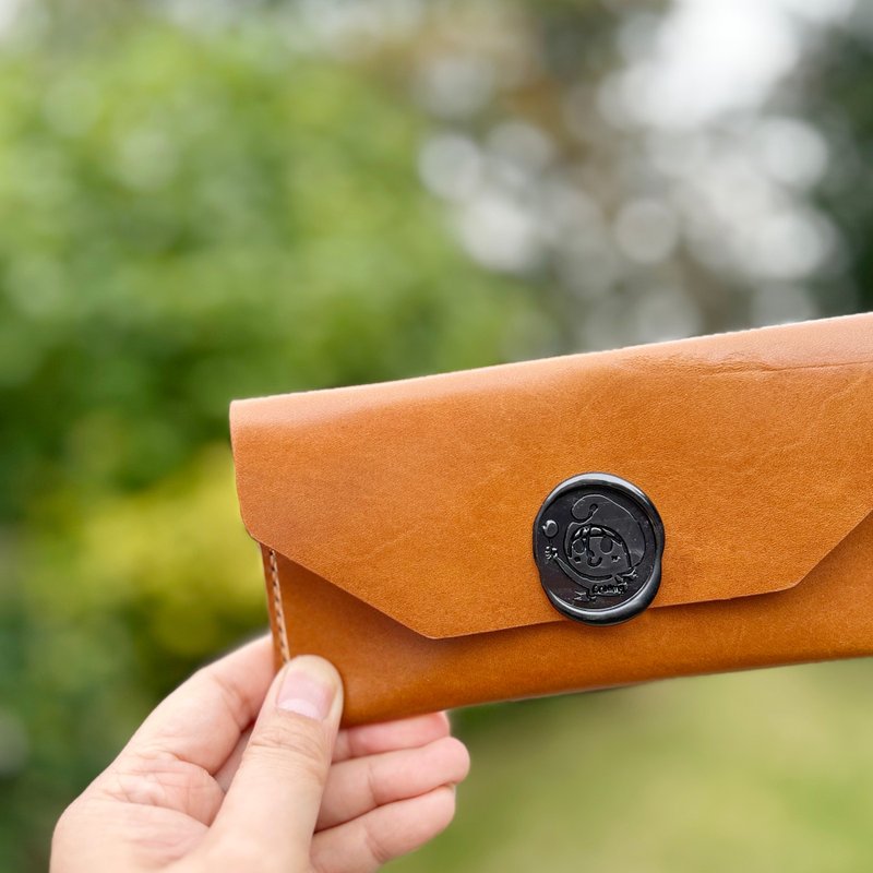 Hipster Creamy - Vegetable-tanned Leather Envelope Wallet - Wallets - Genuine Leather Brown