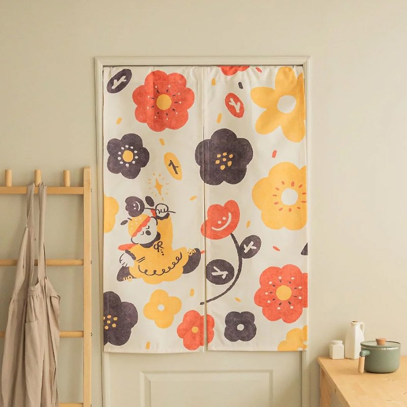 Cao Miangu RONG joint model, ponkan and flower curtain - Doorway Curtains & Door Signs - Cotton & Hemp Orange