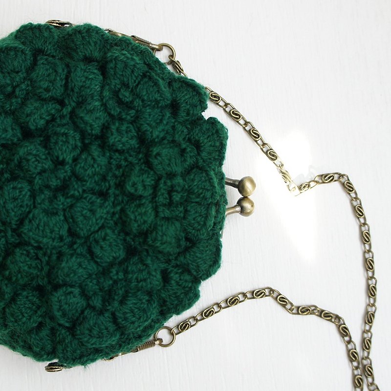 Ba-ba handmade Poppy puff knitting round pouch  No.C1376 - กระเป๋าเครื่องสำอาง - วัสดุอื่นๆ สีเขียว