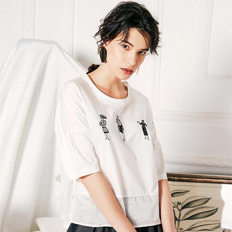 Anne Chen 2018 summer new style literary women's front hem mosaic yarn round neck T-shirt - Women's T-Shirts - Cotton & Hemp White