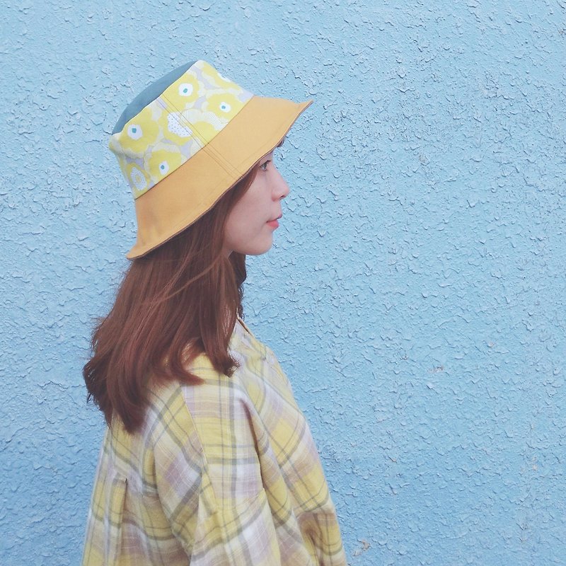 Handmade double-sided bucket hat - หมวก - ผ้าฝ้าย/ผ้าลินิน สีเหลือง