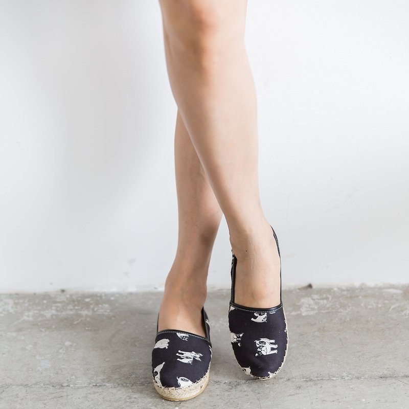 Japanese fabric left and right footless straw shoes - Fighting black - รองเท้าลำลองผู้หญิง - ผ้าฝ้าย/ผ้าลินิน สีดำ